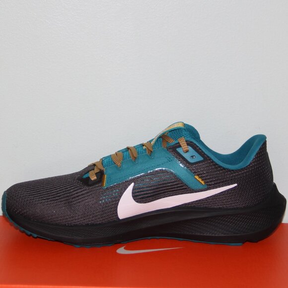 Nike Air Zoom Pegasus 40 Jacksonville Jaguars Running Shoes Mens 9 main image 4